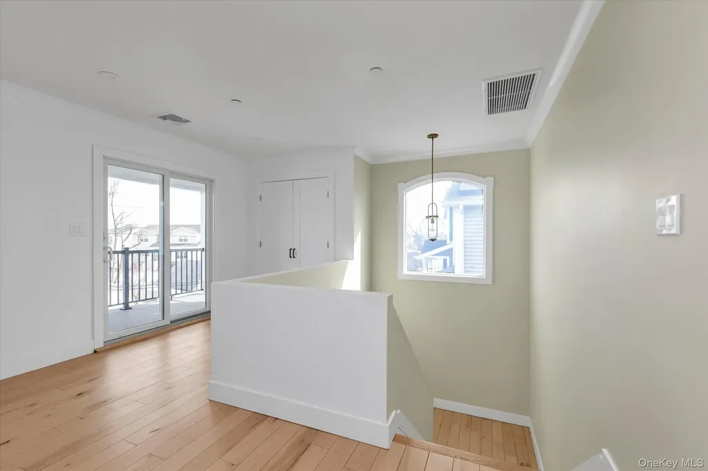 3894 Sands Lane Seaford NY 11783