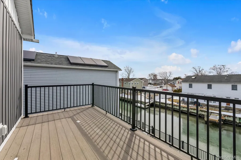 3894 Sands Lane Seaford NY 11783