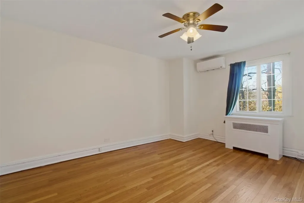 8 Parkway Drive Pelham NY 10803