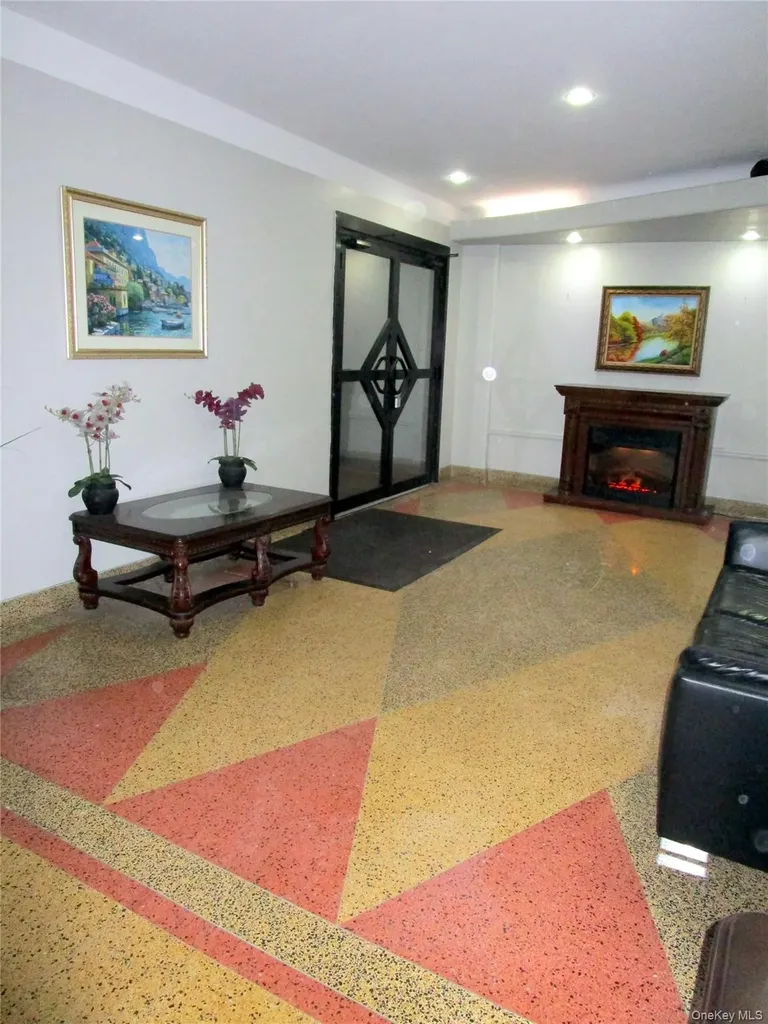 585 Mclean Avenue Yonkers NY 10705