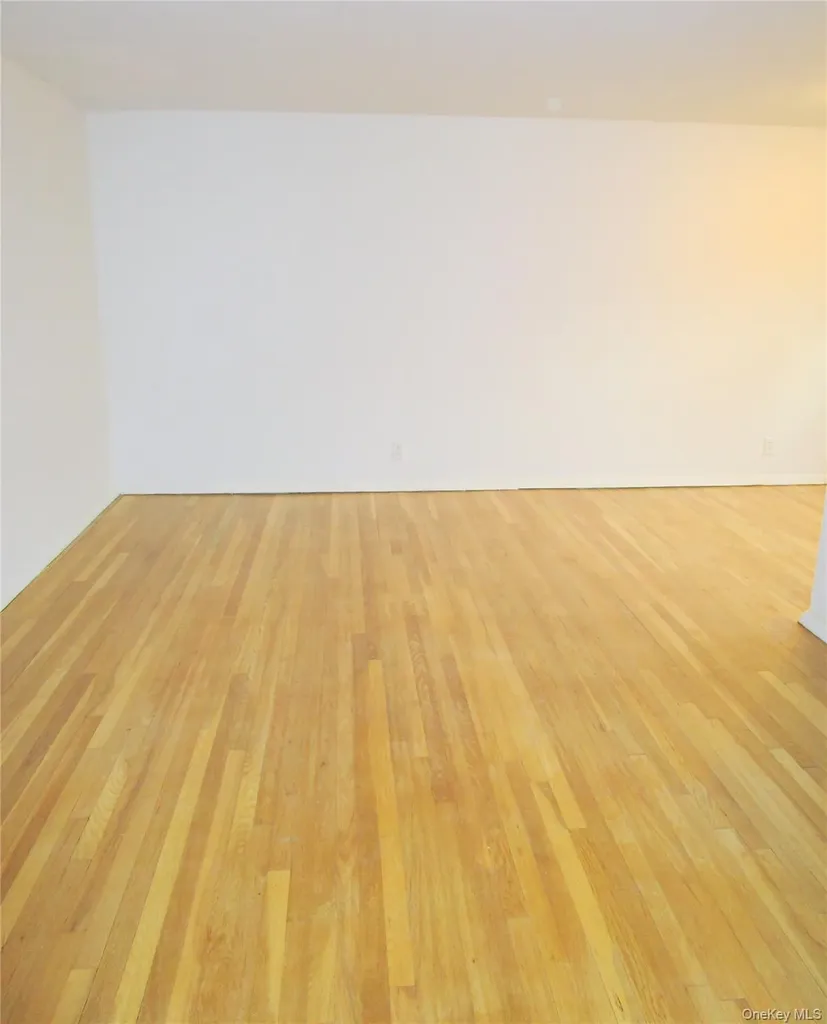 585 Mclean Avenue Yonkers NY 10705
