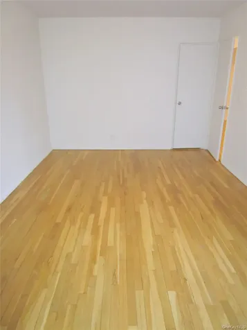 585 Mclean Avenue Yonkers NY 10705
