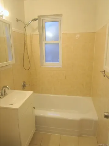 585 Mclean Avenue Yonkers NY 10705