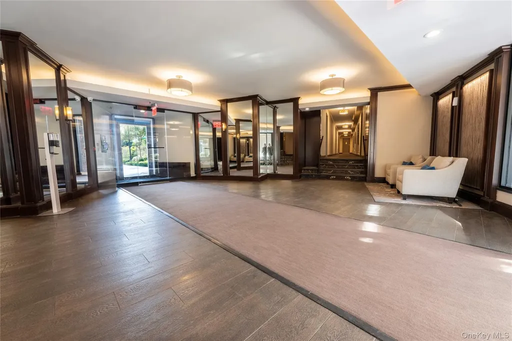 50 Brompton Road Great Neck NY 11021