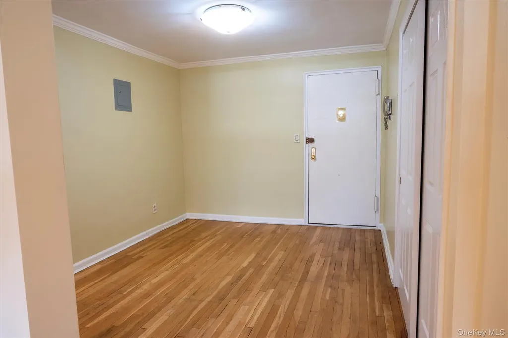 50 Brompton Road Great Neck NY 11021