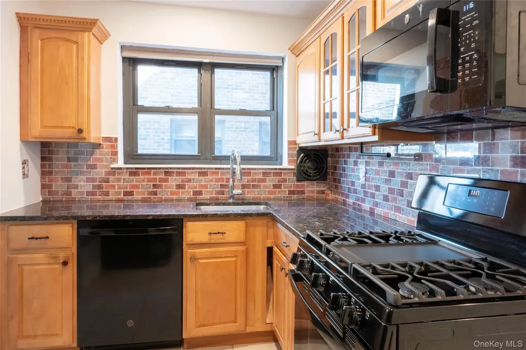 50 Brompton Road Great Neck NY 11021