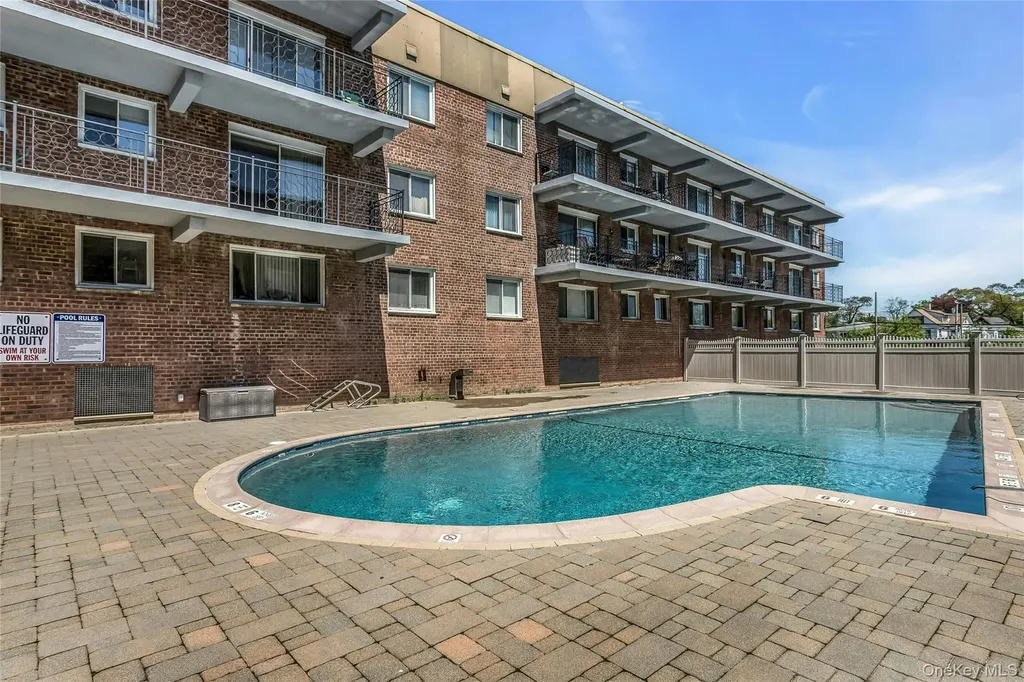 200 Atlantic Avenue Lynbrook NY 11563