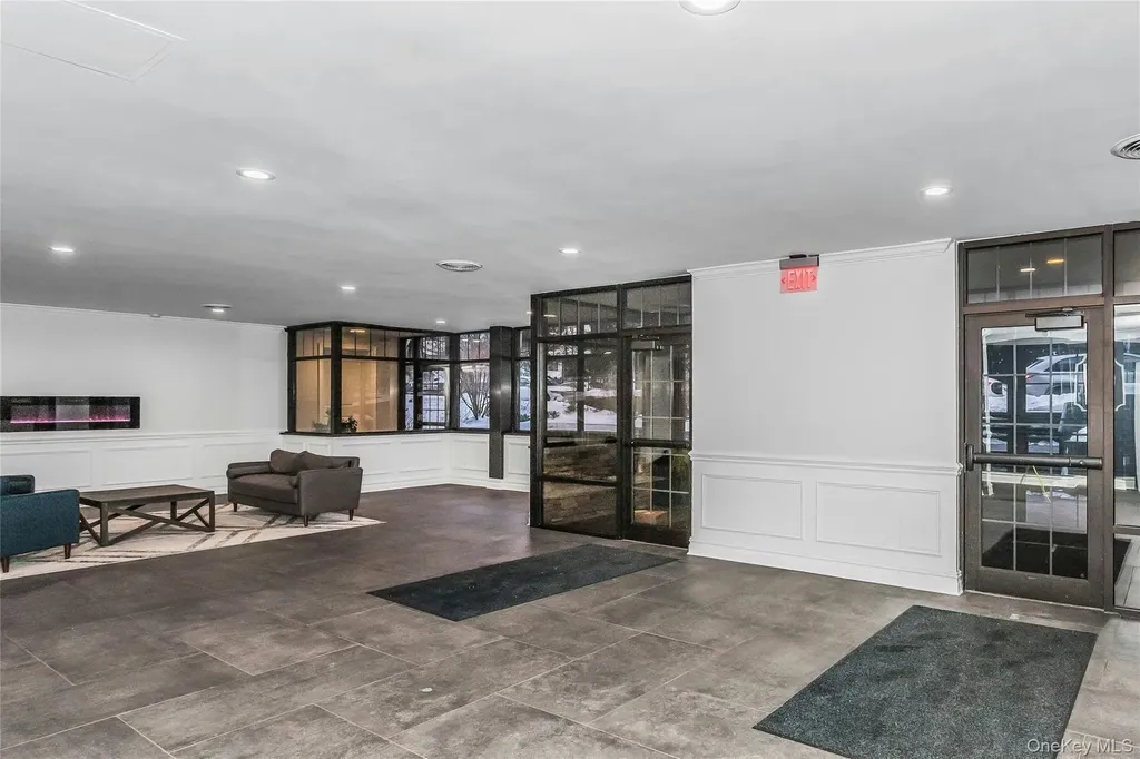 200 Atlantic Avenue Lynbrook NY 11563