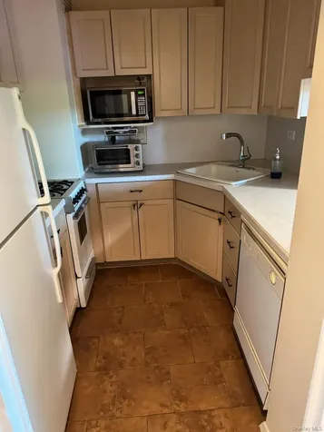615 Palmer Road Yonkers NY 10701