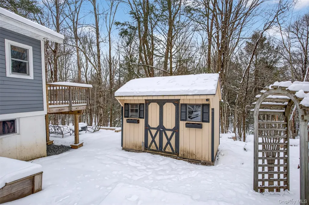 24 Schultz Road White Lake NY 12786