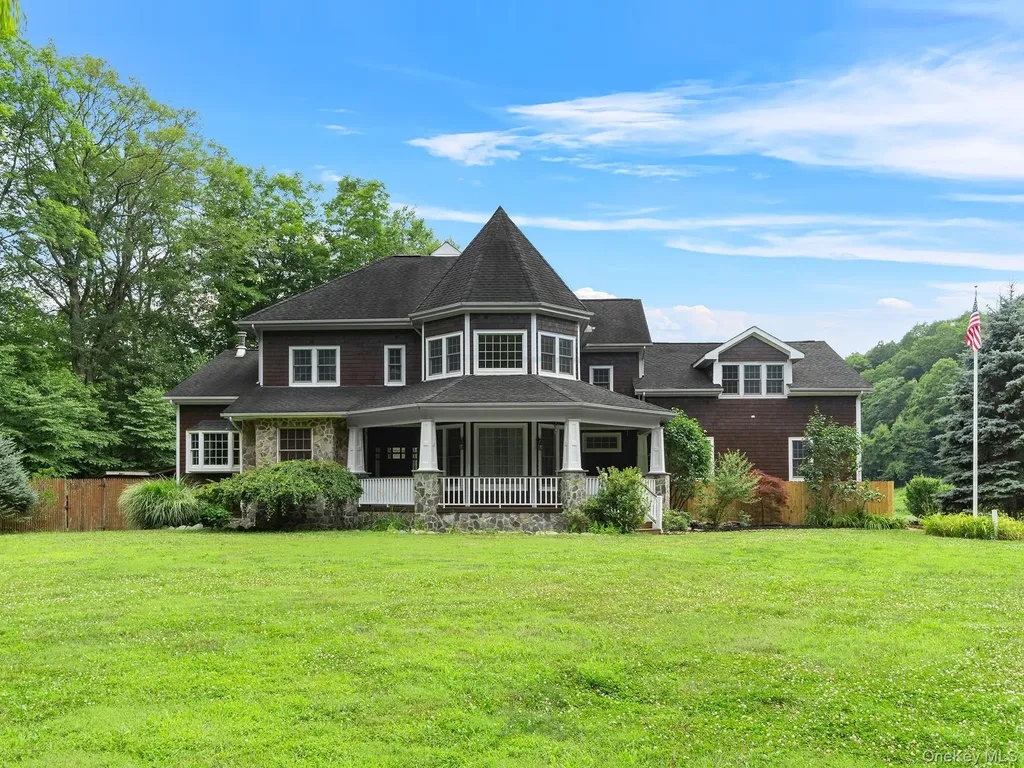 1081 E Mountain Road S Cold Spring NY 10516