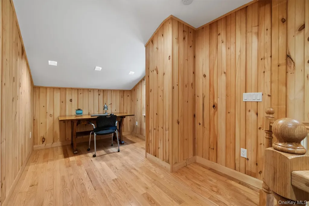 1081 E Mountain Road S Cold Spring NY 10516