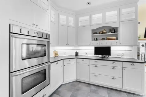 1081 E Mountain Road S Cold Spring NY 10516