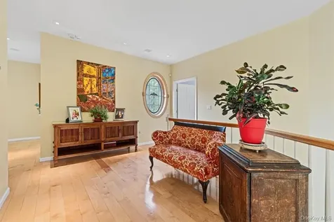 1081 E Mountain Road S Cold Spring NY 10516