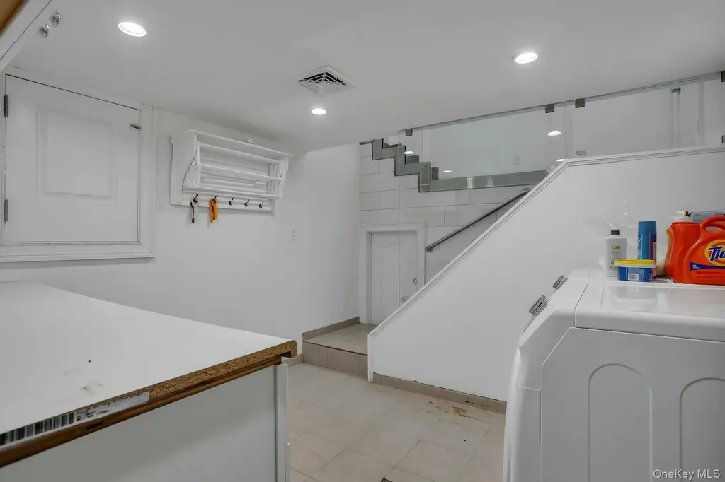 5 Boulevard Malba NY 11357