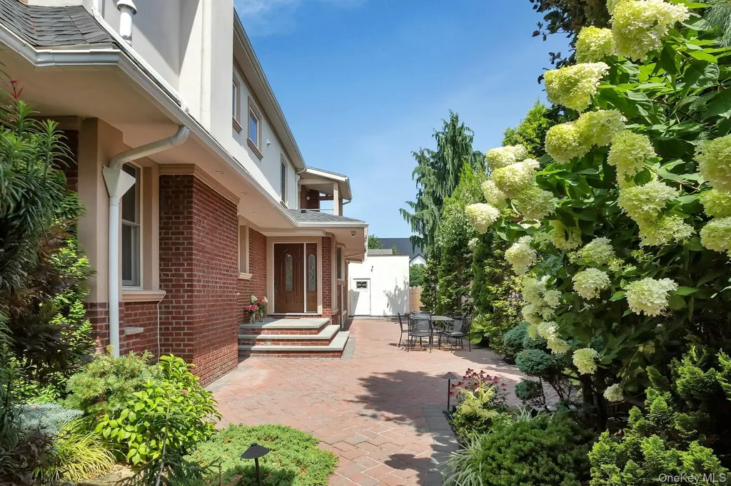5 Boulevard Malba NY 11357
