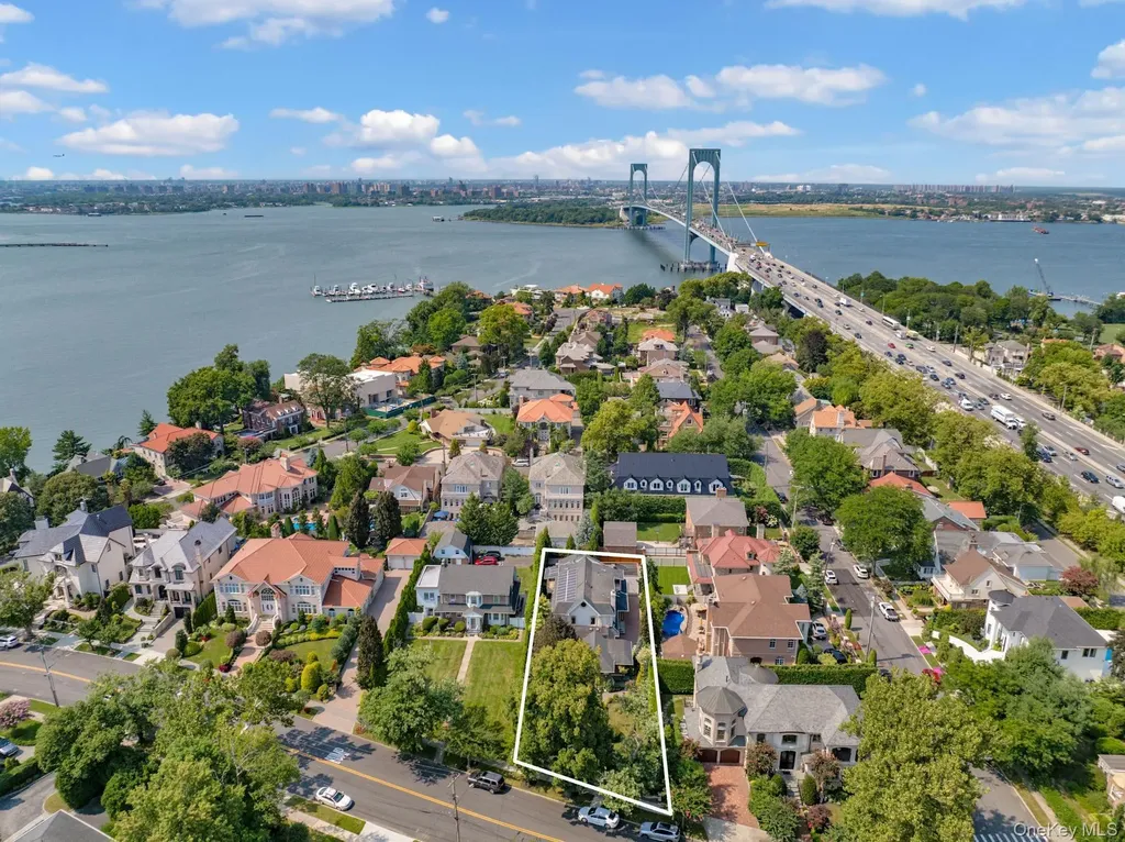5 Boulevard Malba NY 11357