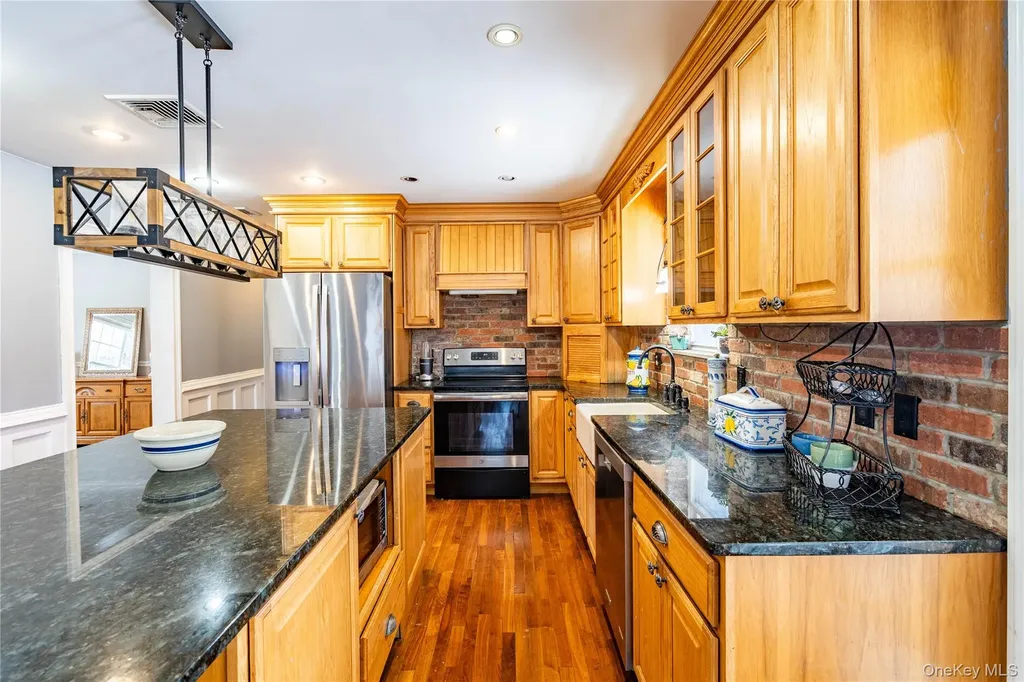 55 Bailey Road New Hampton NY 10958