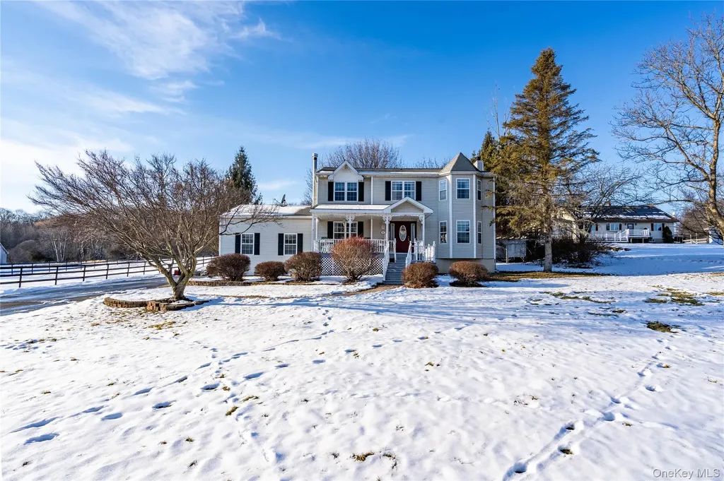55 Bailey Road New Hampton NY 10958