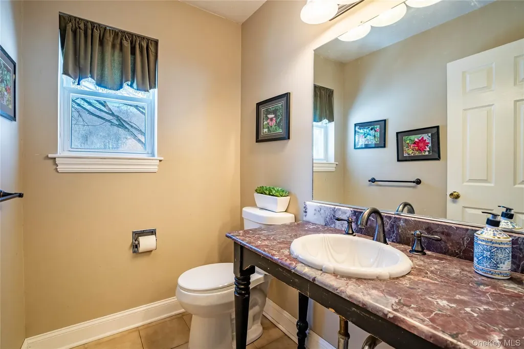 55 Bailey Road New Hampton NY 10958