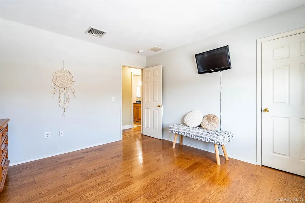 55 Bailey Road New Hampton NY 10958