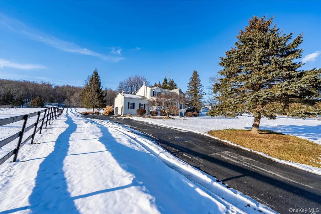 55 Bailey Road New Hampton NY 10958