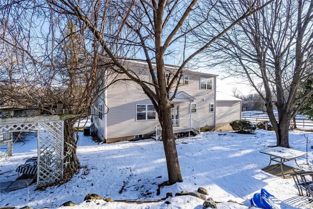 55 Bailey Road New Hampton NY 10958