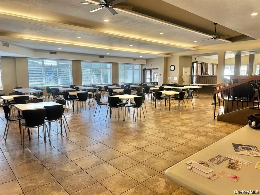 21 Village Circle E Manorville NY 11949