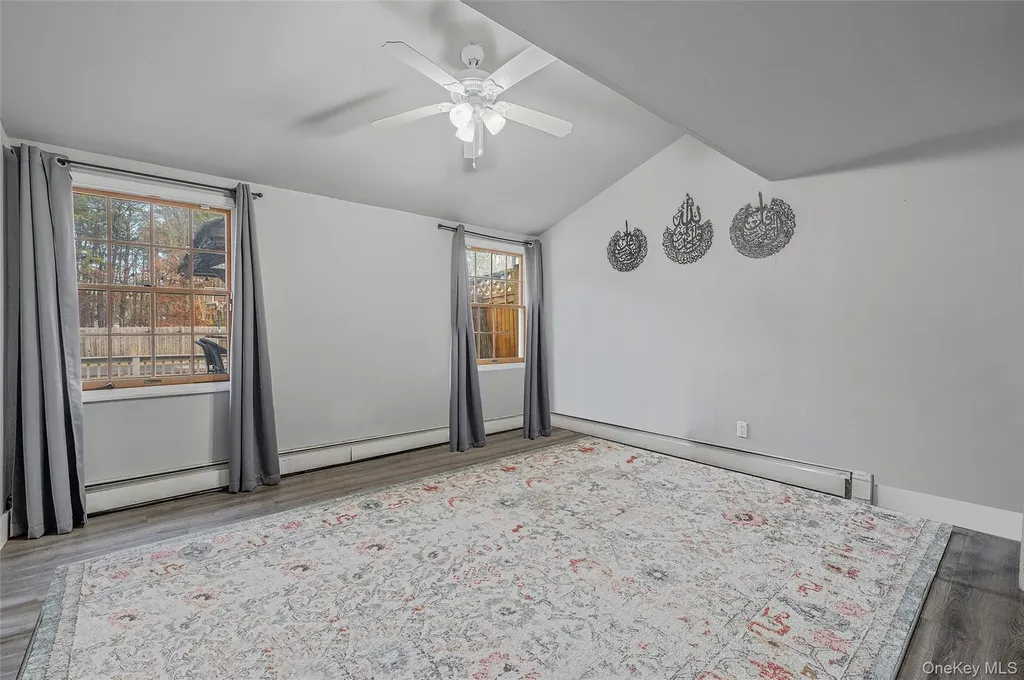 43 Madeline Road Ridge NY 11961