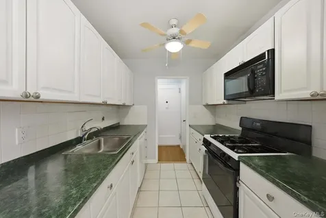 781 Palmer Road Bronxville NY 10708
