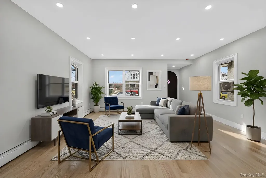 4058 Murdock Avenue Bronx NY 10466