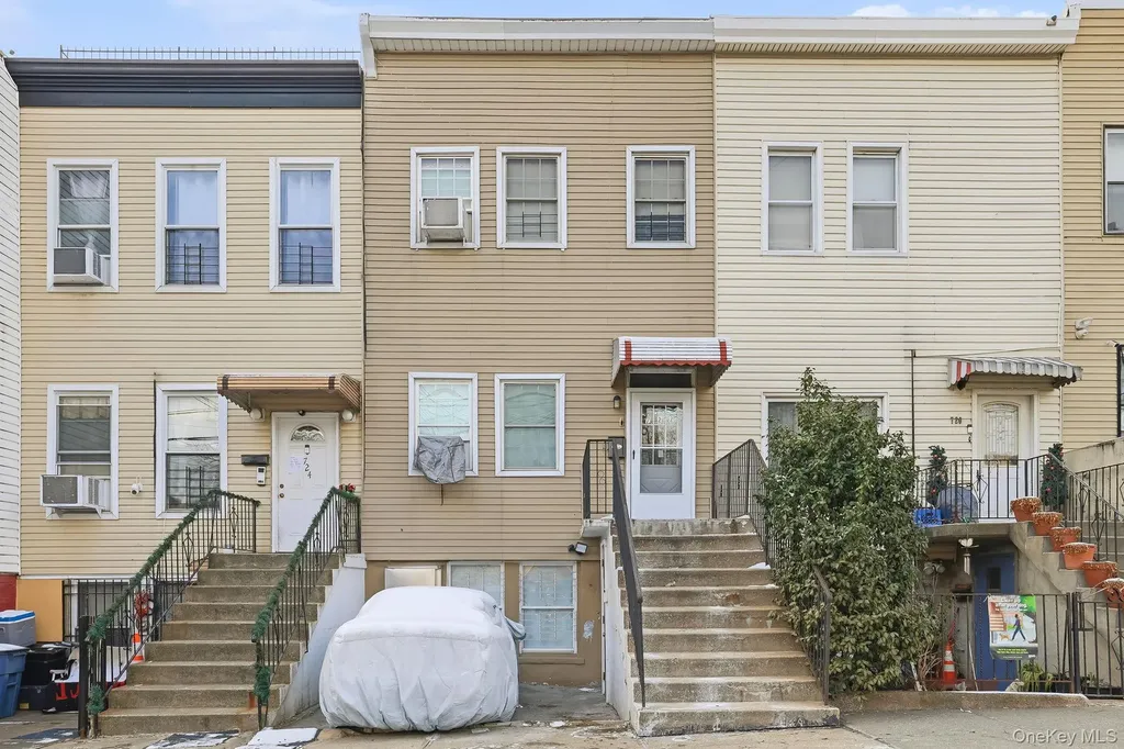 722 E 134th Street E Bronx NY 10454