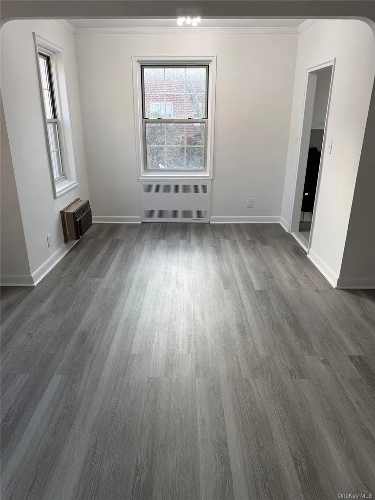 250 Central Avenue Lawrence NY 11559