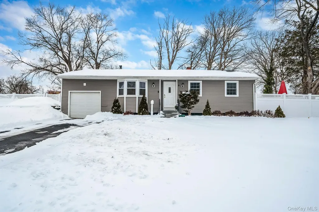 9 Amfer Court Bay Shore NY 11706