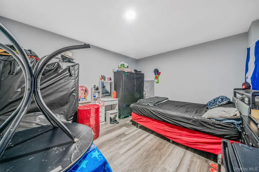 9 Amfer Court Bay Shore NY 11706