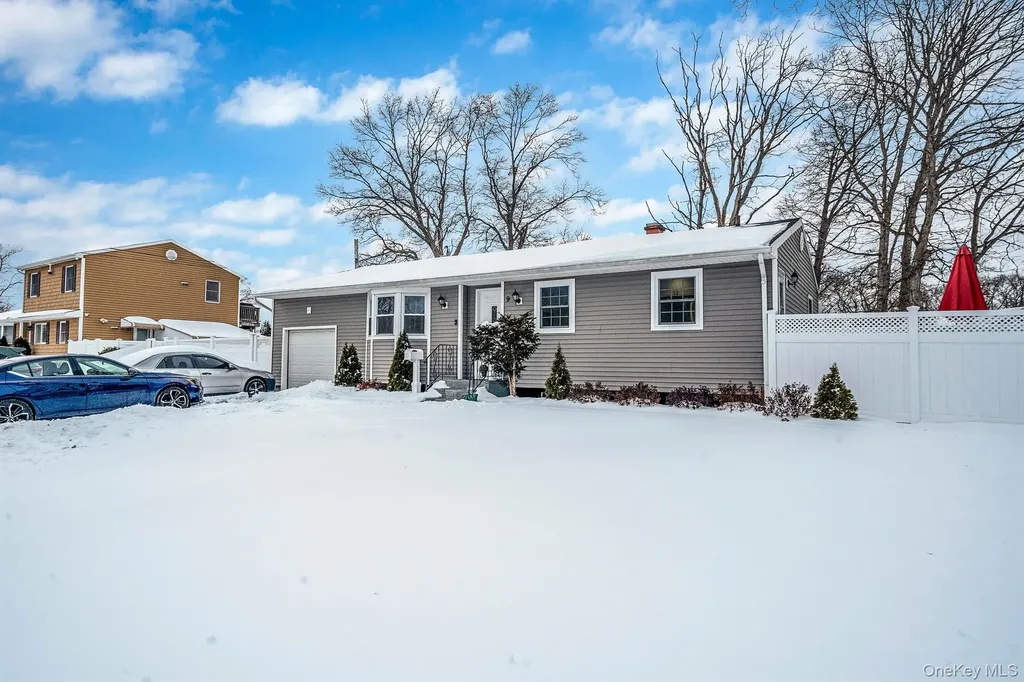 9 Amfer Court Bay Shore NY 11706