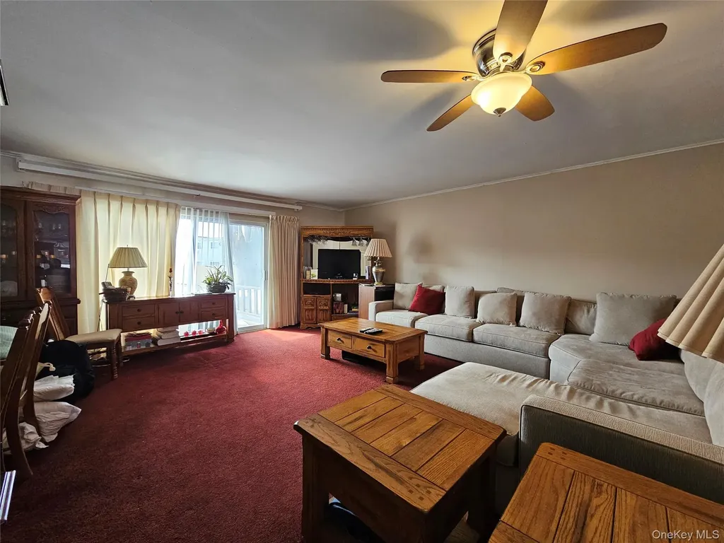 34 Hampton Court Middletown NY 10941