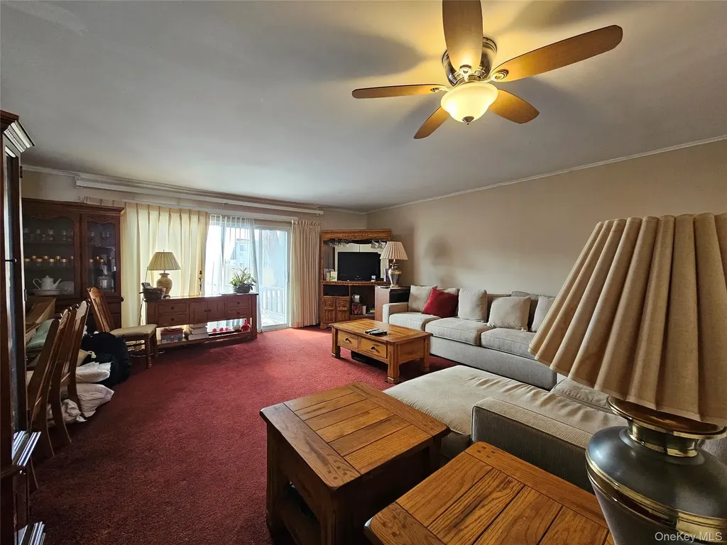 34 Hampton Court Middletown NY 10941