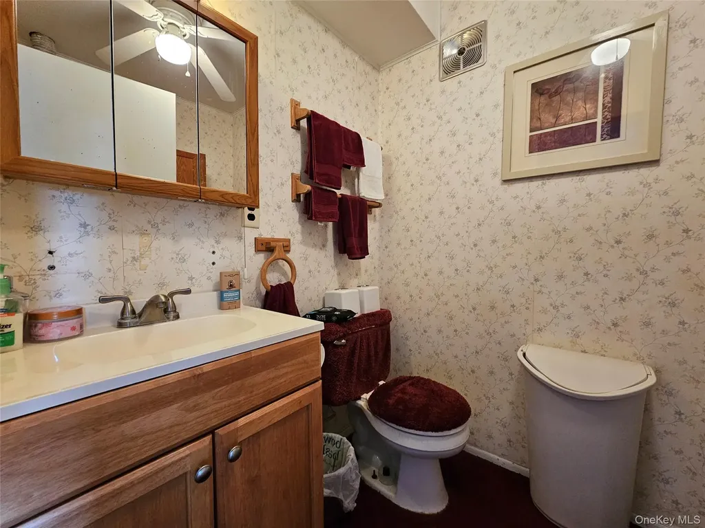 34 Hampton Court Middletown NY 10941