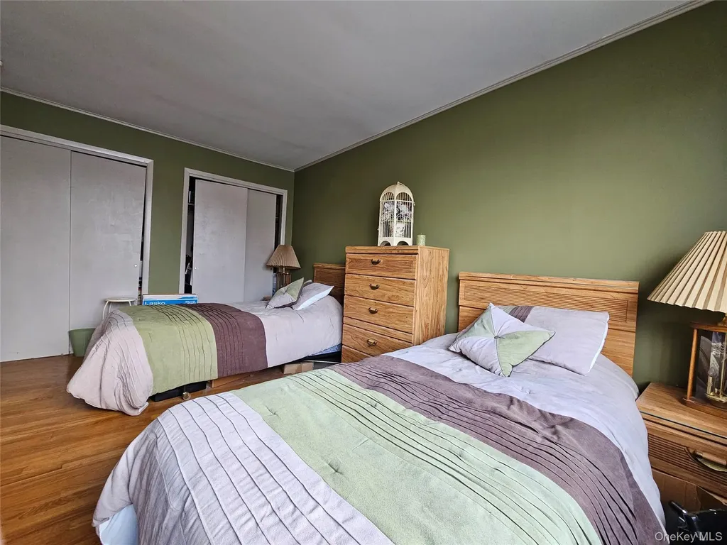 34 Hampton Court Middletown NY 10941