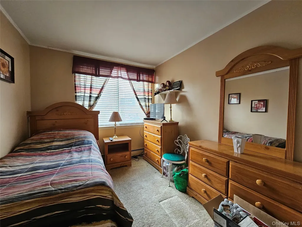 34 Hampton Court Middletown NY 10941