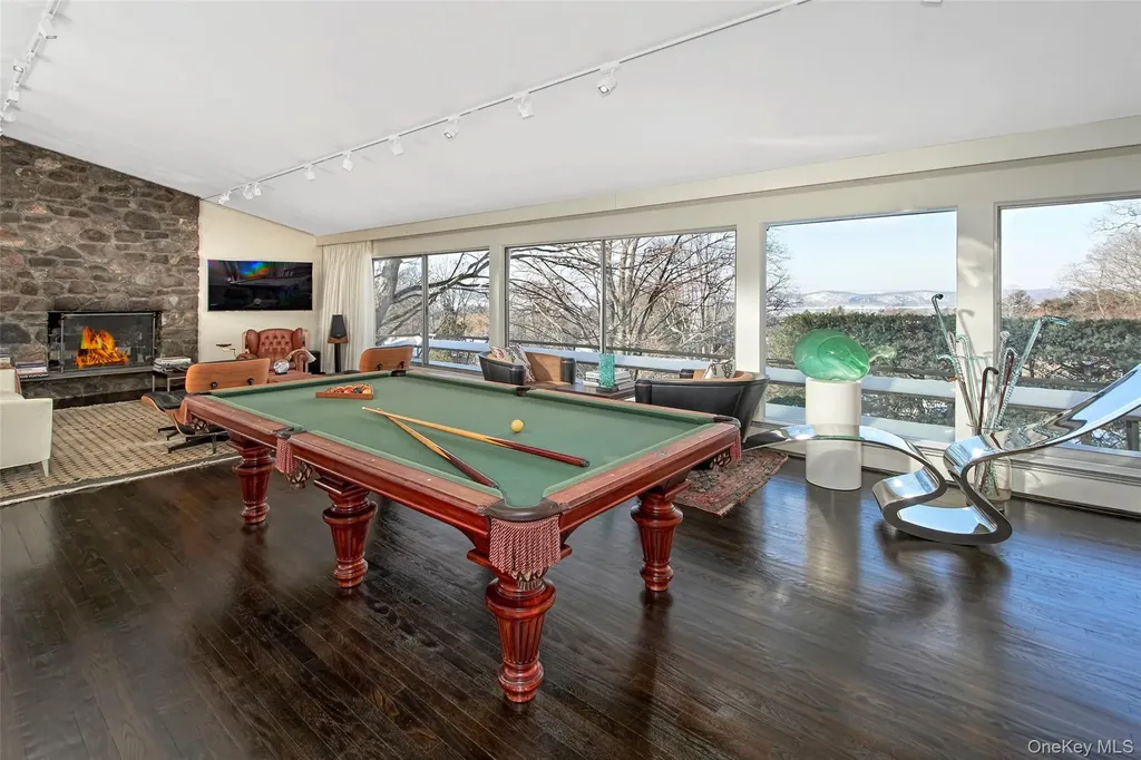 132 Ridgecrest Road Briarcliff Manor NY 10510
