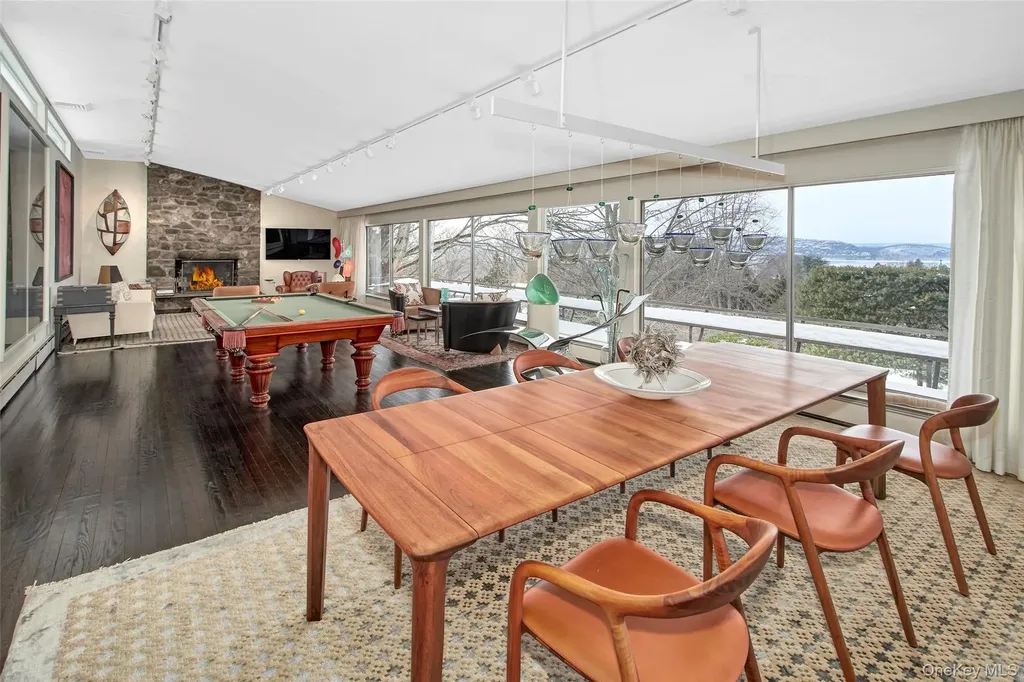 132 Ridgecrest Road Briarcliff Manor NY 10510