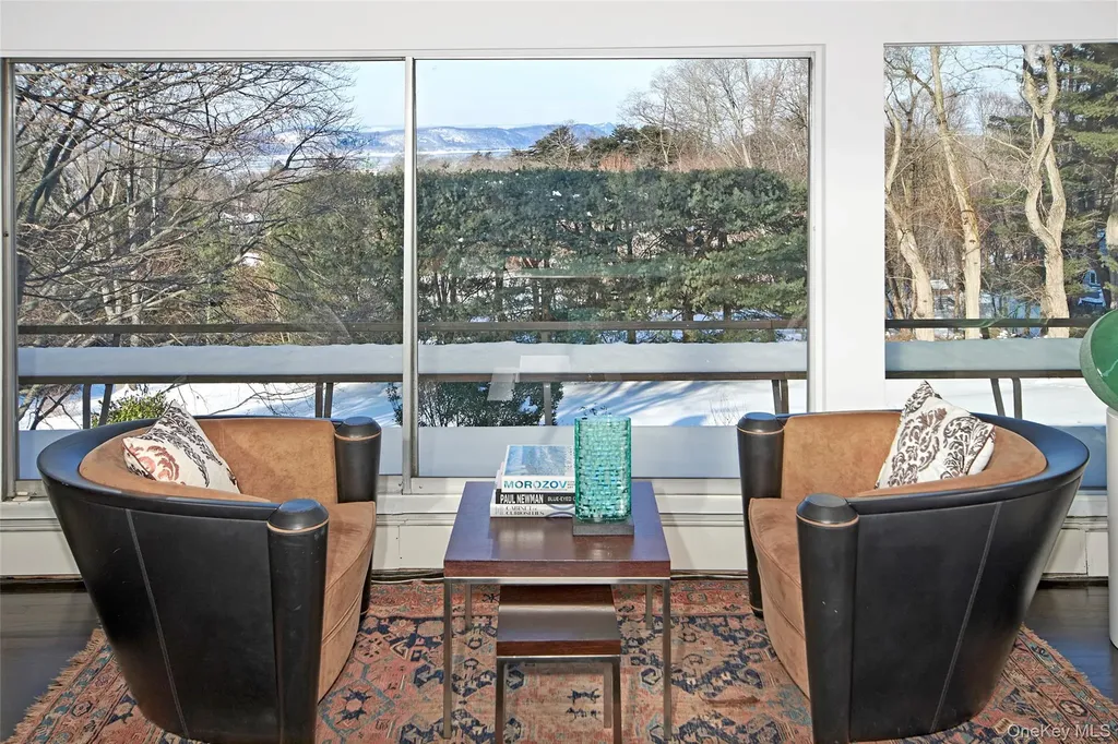 132 Ridgecrest Road Briarcliff Manor NY 10510