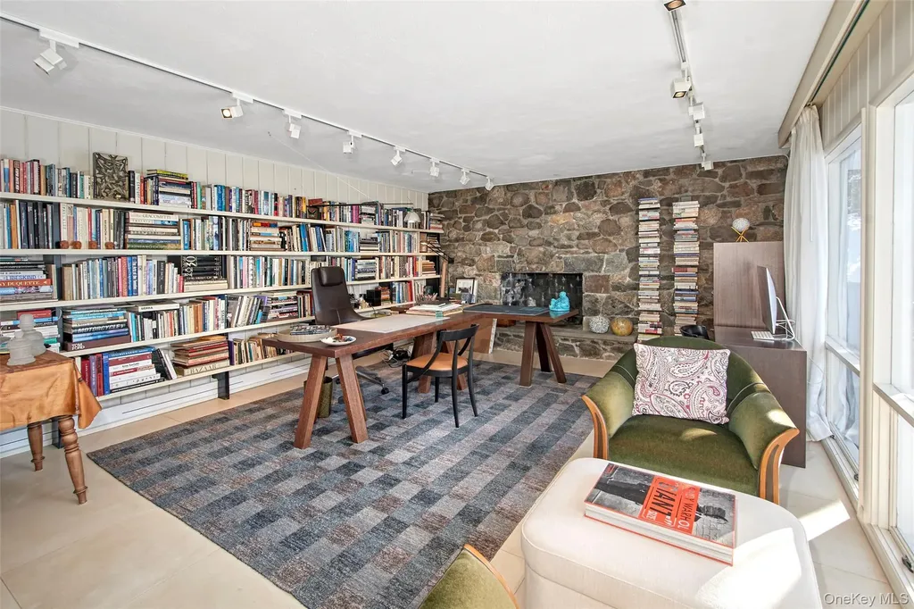132 Ridgecrest Road Briarcliff Manor NY 10510