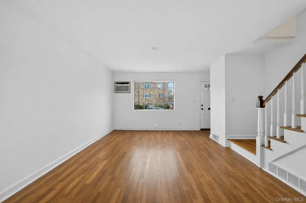 1231 E 223rd Street Bronx NY 10466