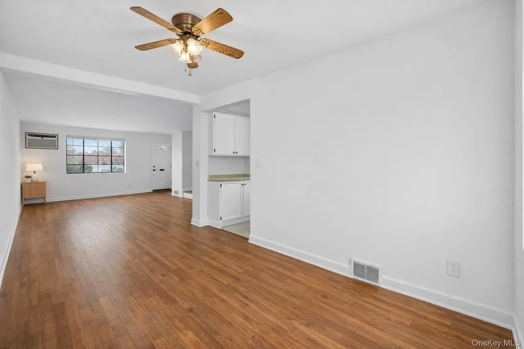 1231 E 223rd Street Bronx NY 10466