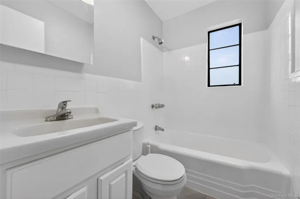 1231 E 223rd Street Bronx NY 10466