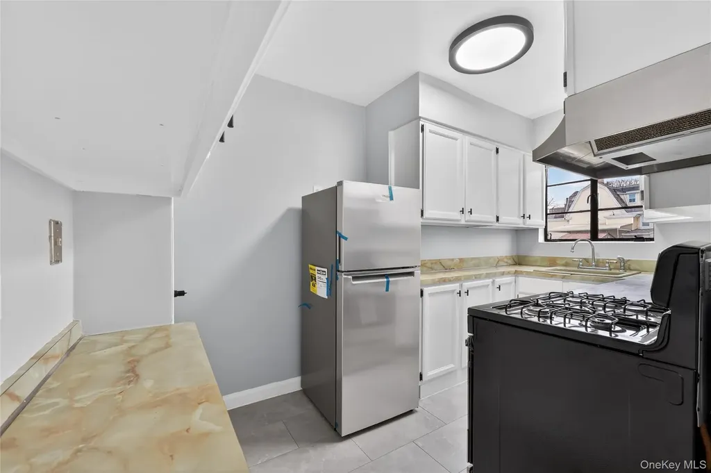 1231 E 223rd Street Bronx NY 10466