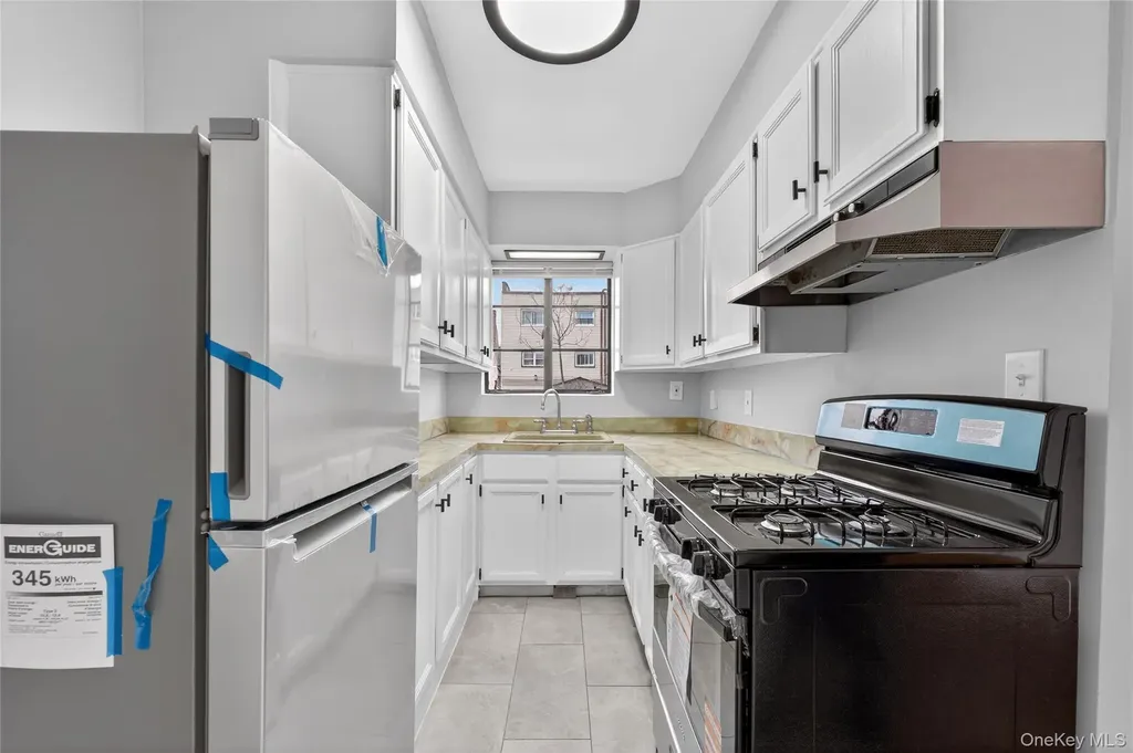 1231 E 223rd Street Bronx NY 10466